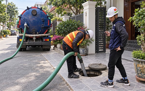 Hút bể phốt không đục phá Hải Phòng bằng xe chuyên dụng